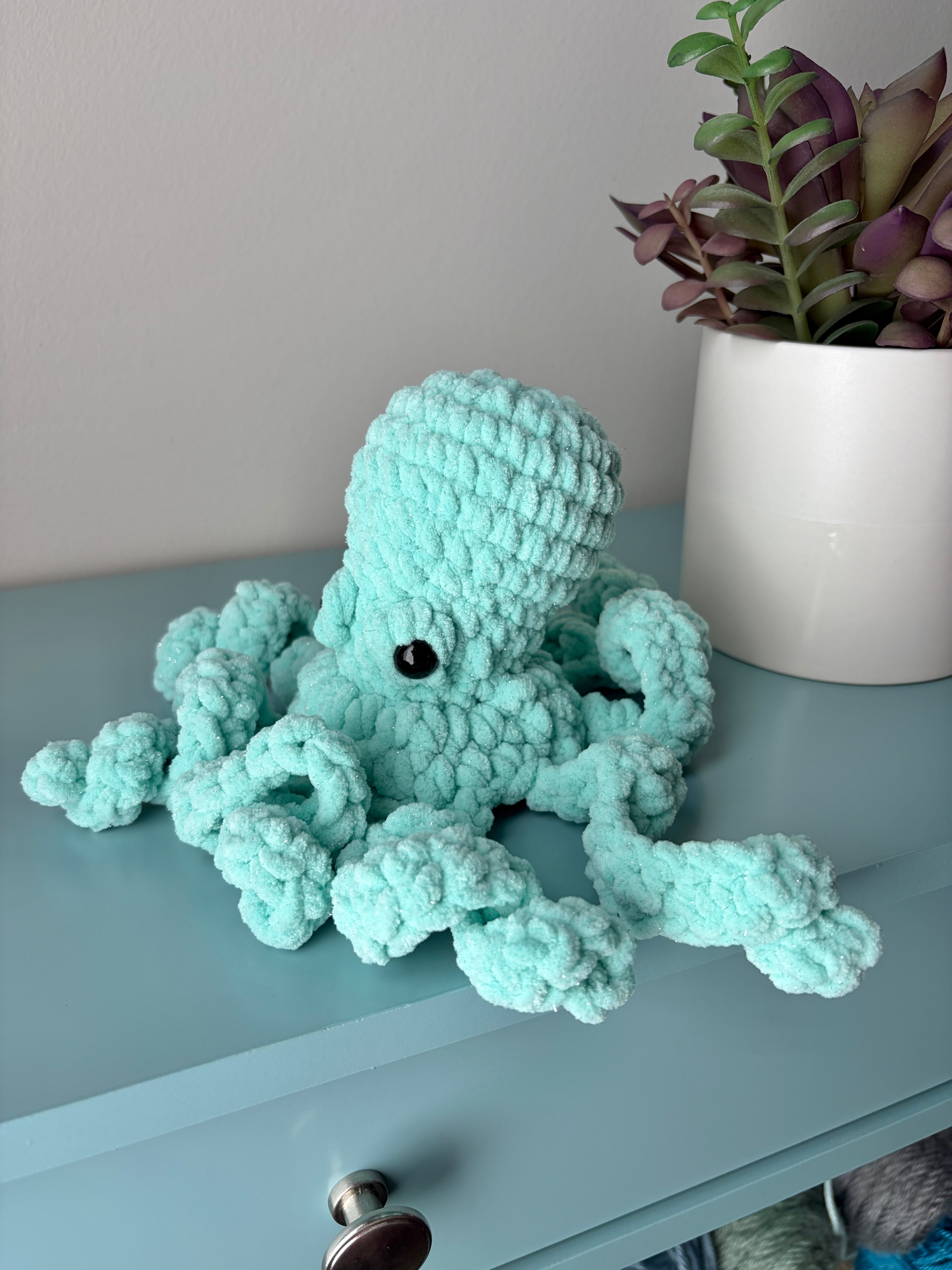 Drift the Octopus Finger Puppet