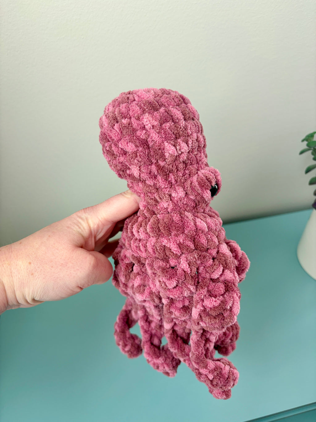 Drift the Octopus Finger Puppet