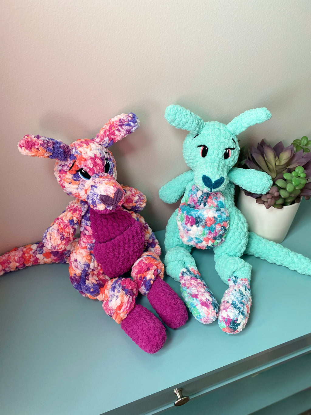 Kangaroo Snuggler - Large