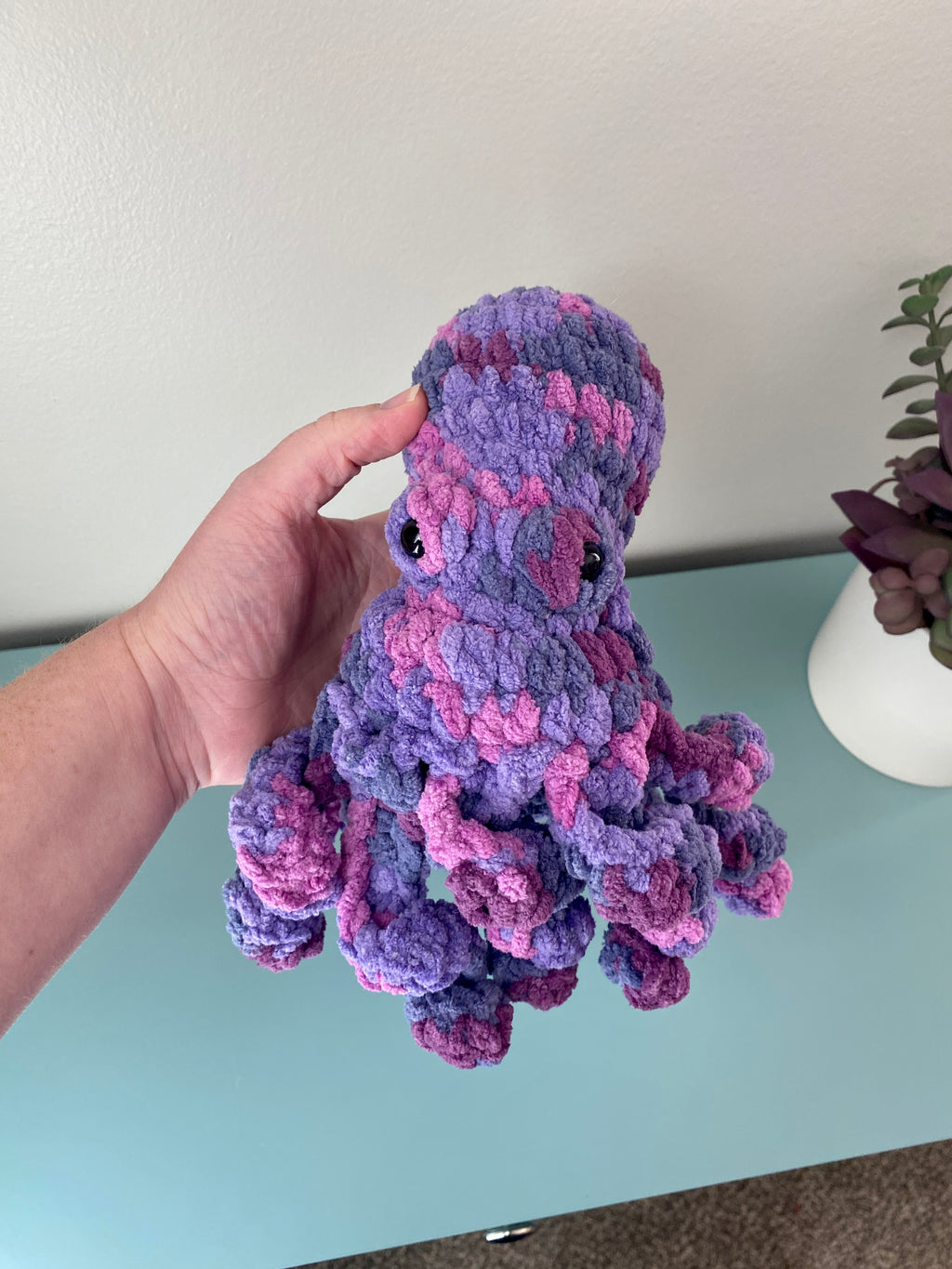 Drift the Octopus Finger Puppet