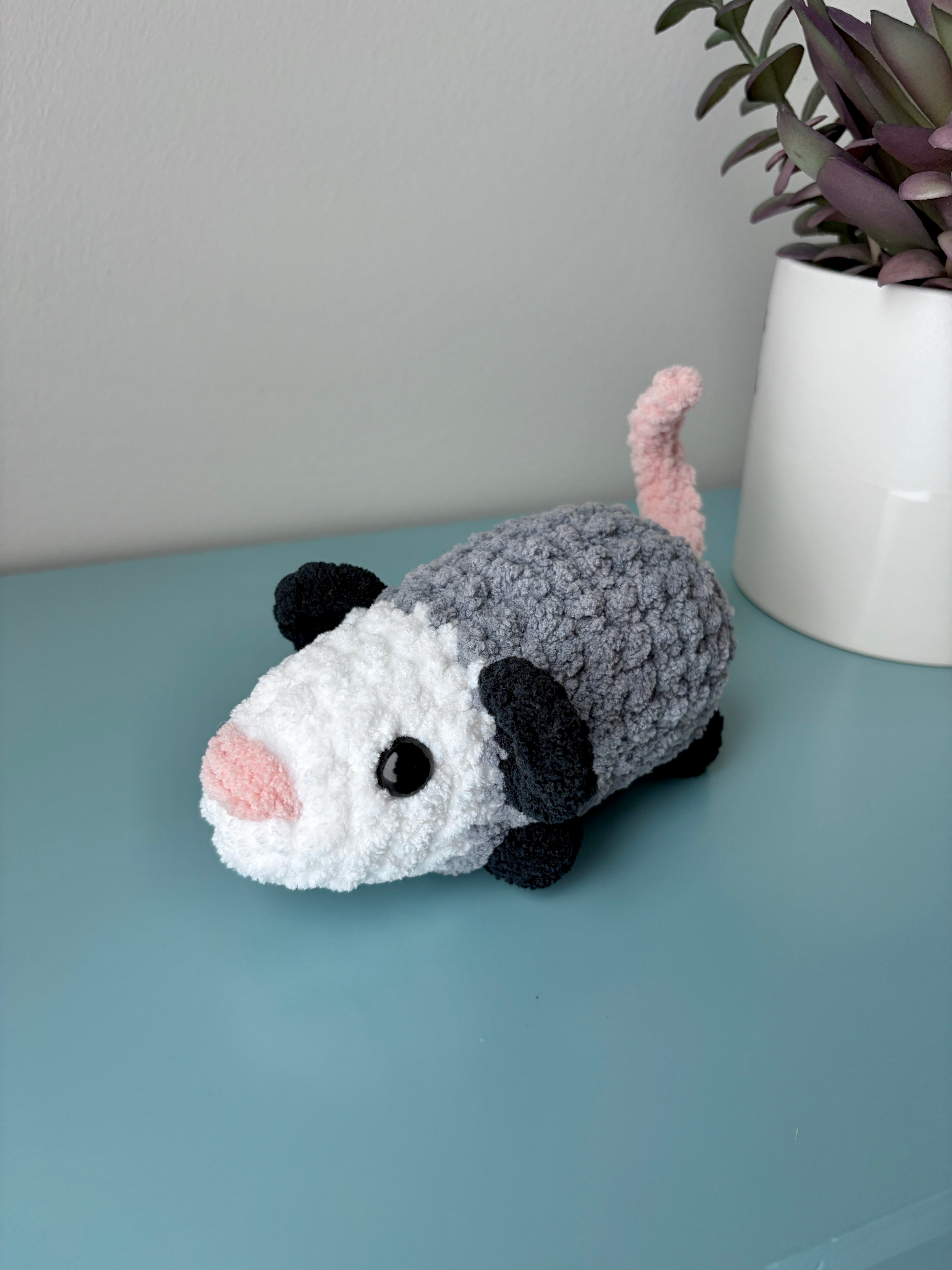 Opossum Finger Puppet
