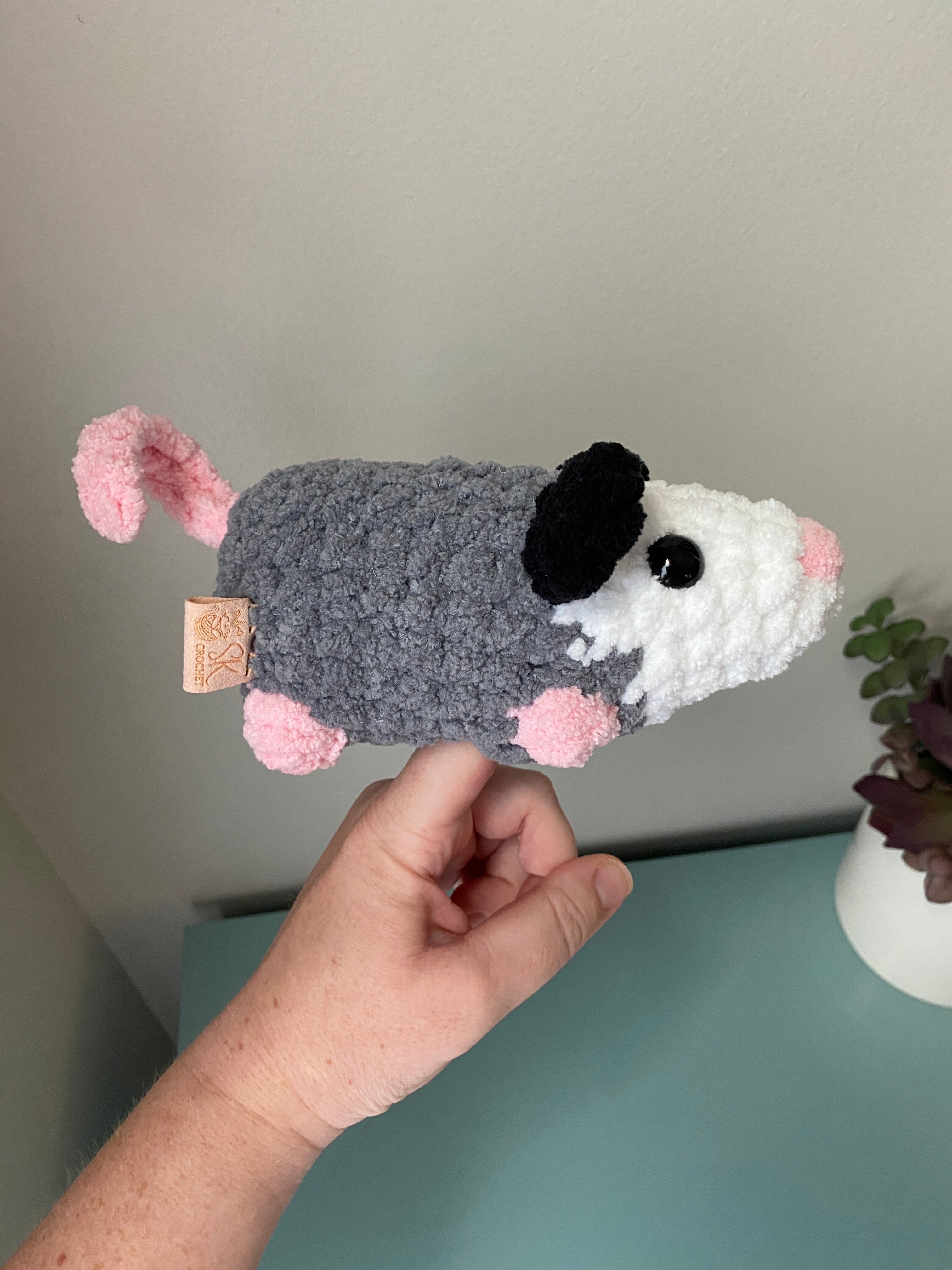 Opossum Finger Puppet