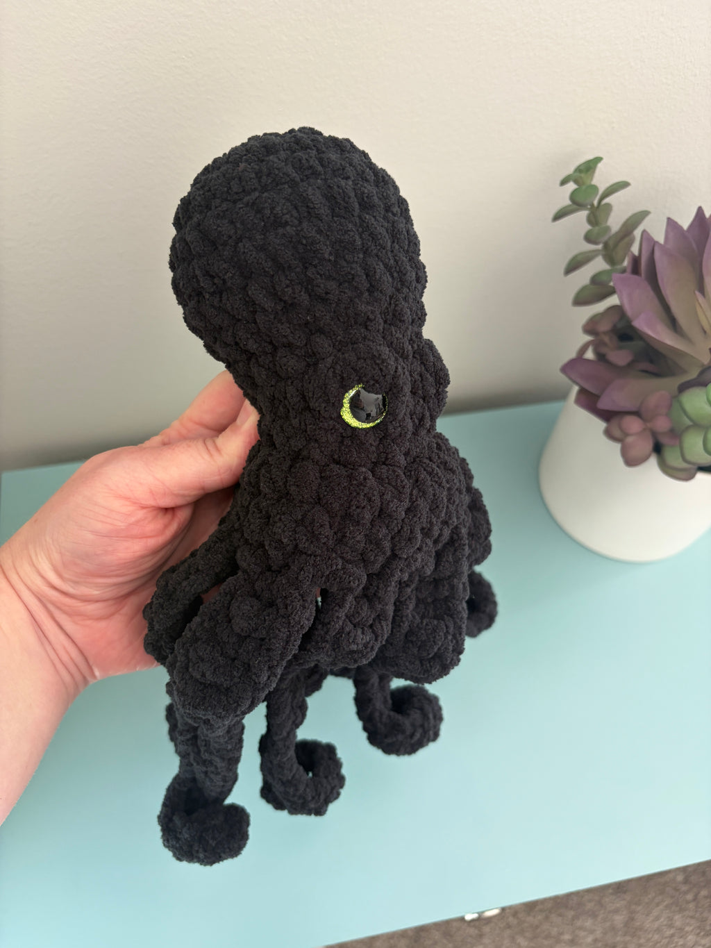 Drift the Octopus Finger Puppet