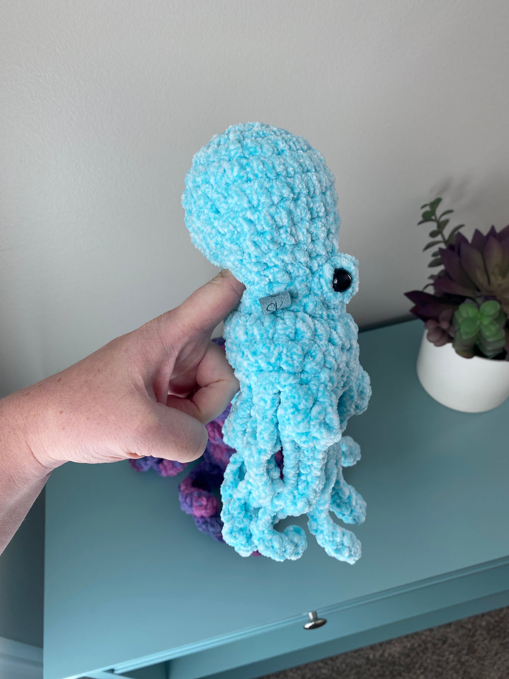 Drift the Octopus Finger Puppet