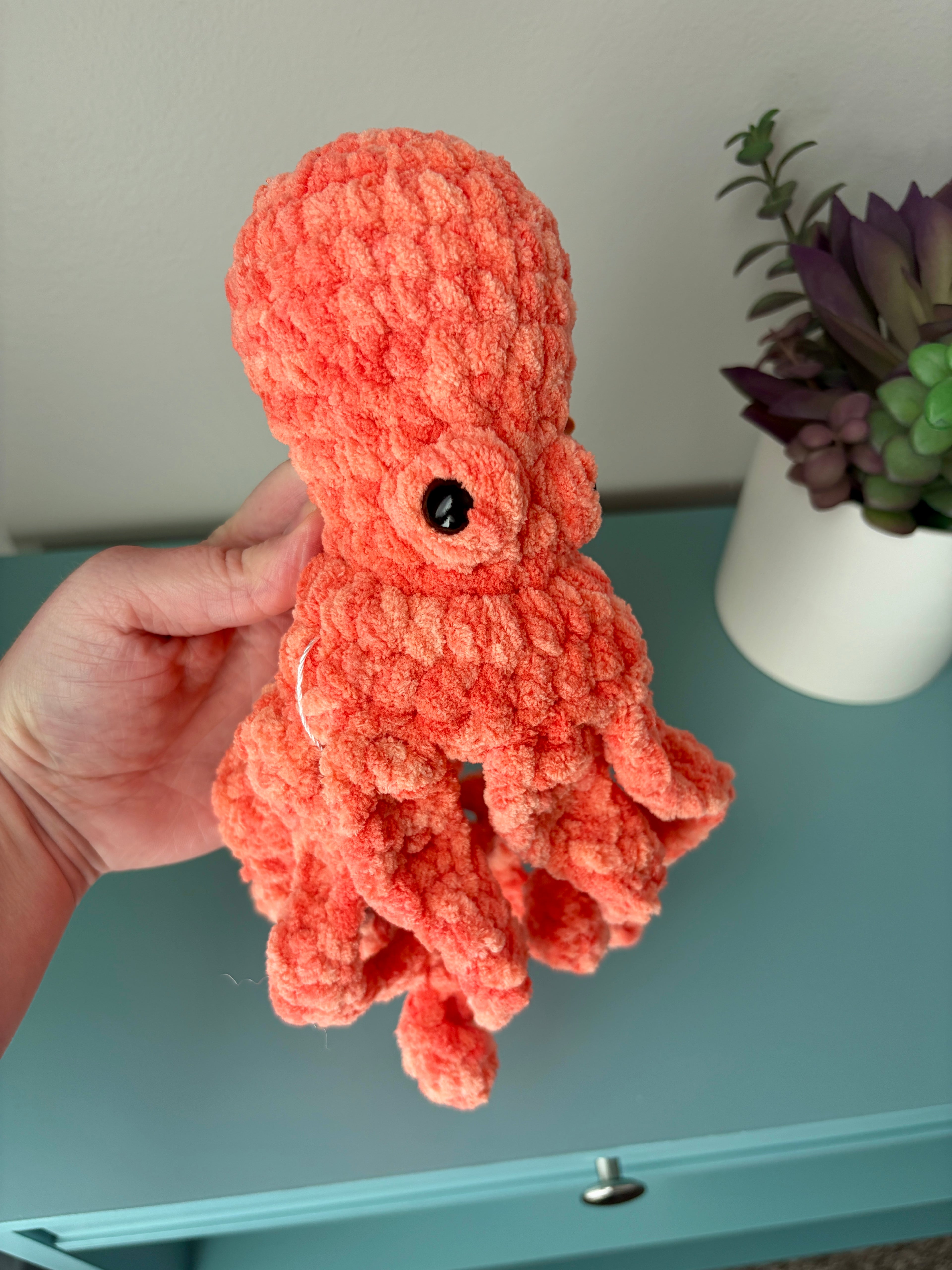Drift the Octopus Finger Puppet