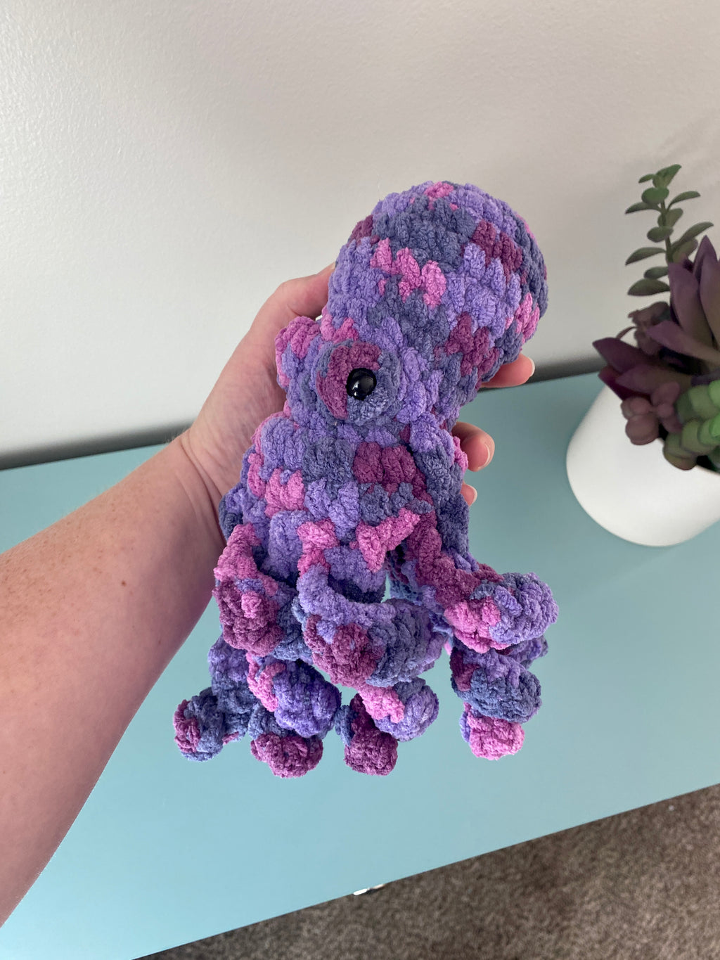 Drift the Octopus Finger Puppet