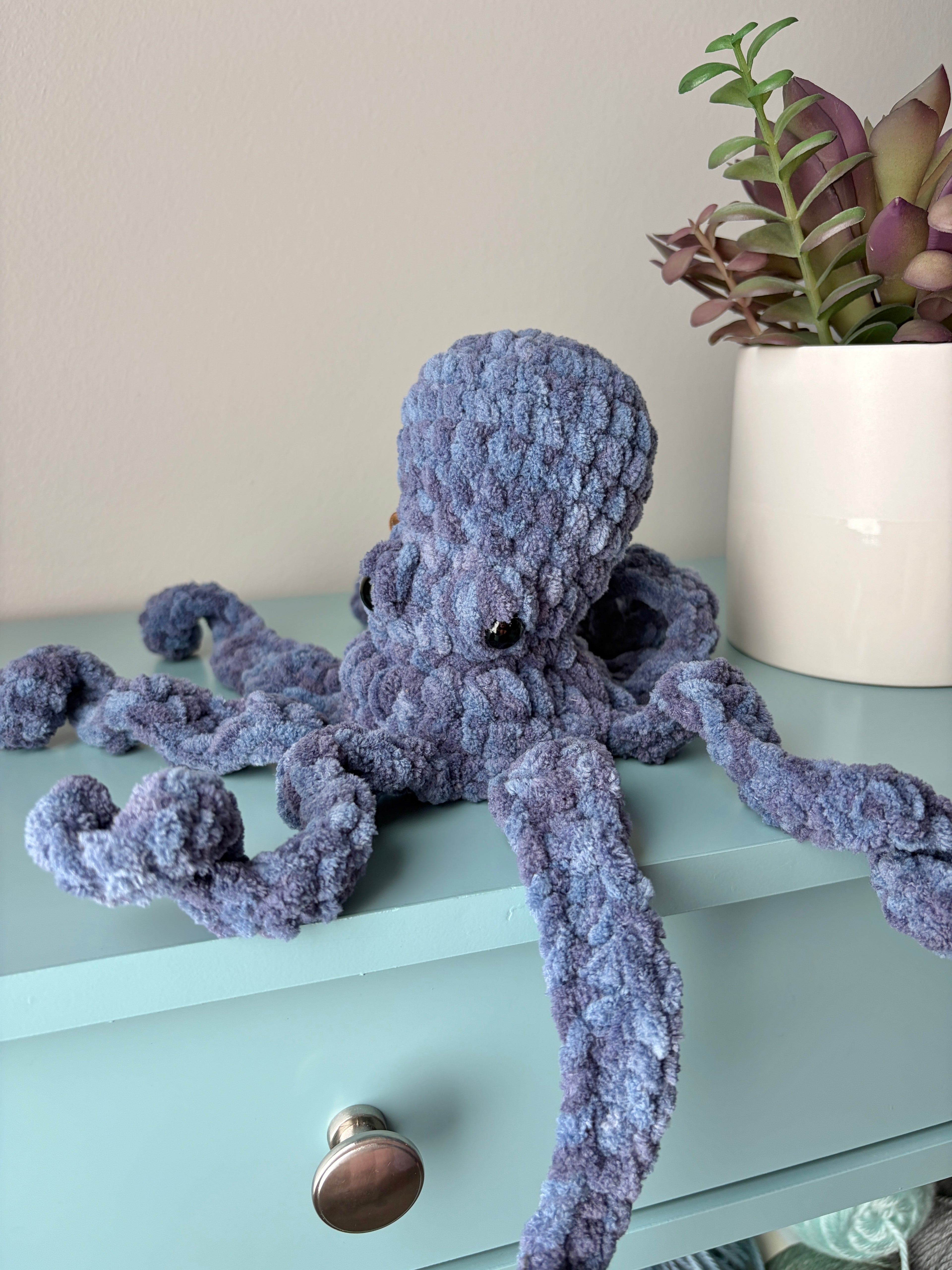 Drift the Octopus Finger Puppet
